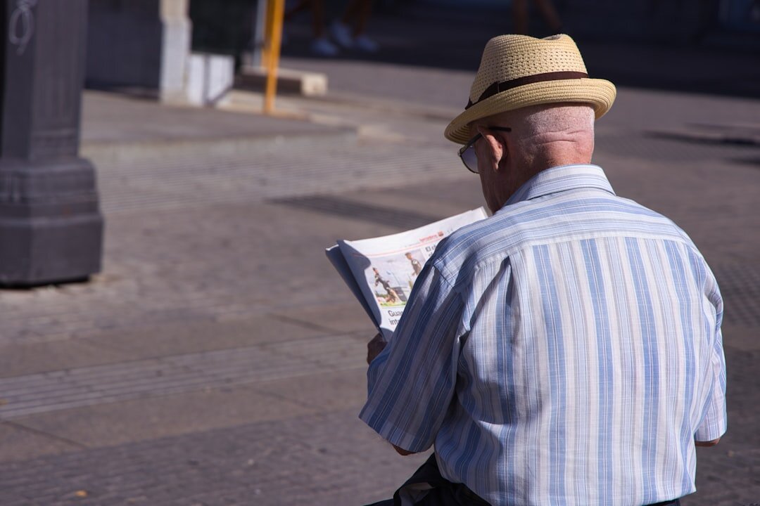 detective reading book